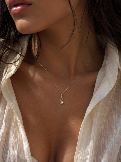 The Teardrop Pendant