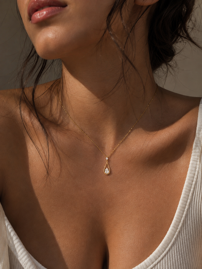 The Teardrop Pendant
